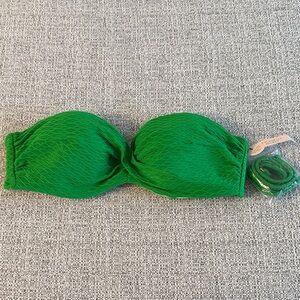 Victoria’s Secret Emerald Green Strapless Bikini Top